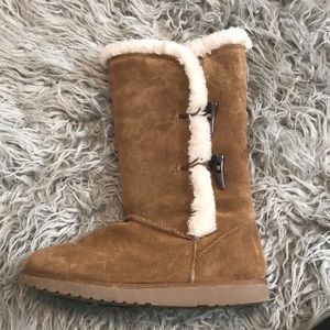 Brown Furry / Fuzzy Winter Boots